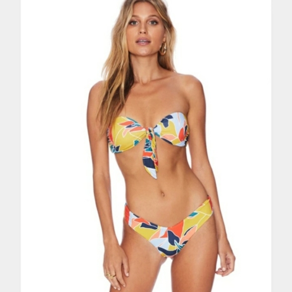 Beach Riot Other - 💛 Beach Riot floral tie up strapless bikini top